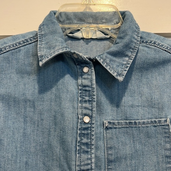 H&M denim button up dress size 8. In great condition! - Picture 4 of 7